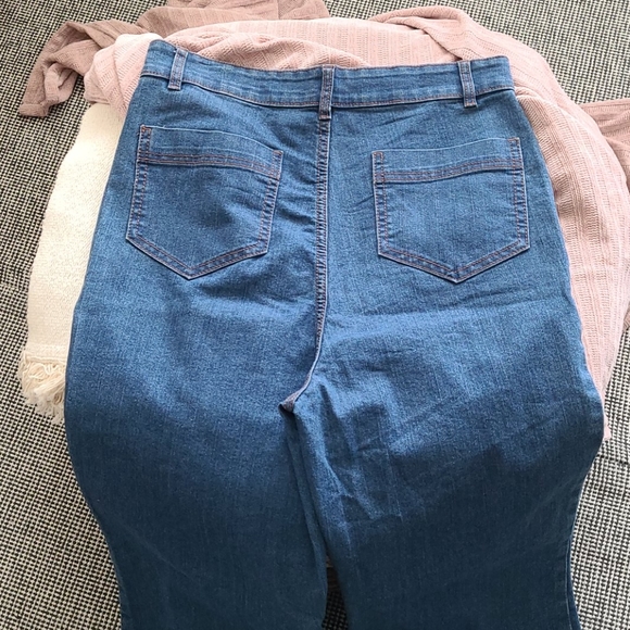 Forever 21 High Rise Full Length Wide Leg Jeans - Picture 5 of 6